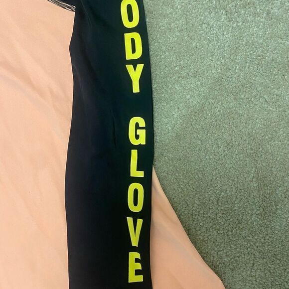 BODY GLOVE Rash Guard Long Sleeve  ACTIVEWEAR Shirt ORANGE & BLACK M - Picture 4 of 6